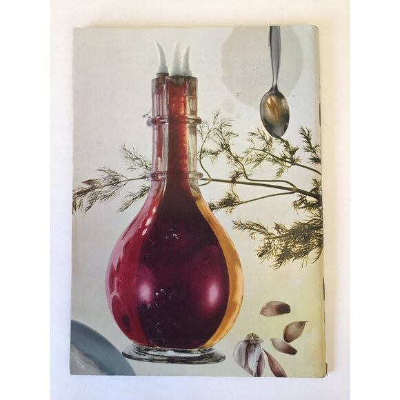 Vintage Good Housekeeping Book of Salads Softcover Cookbook - Picture 2 of 11